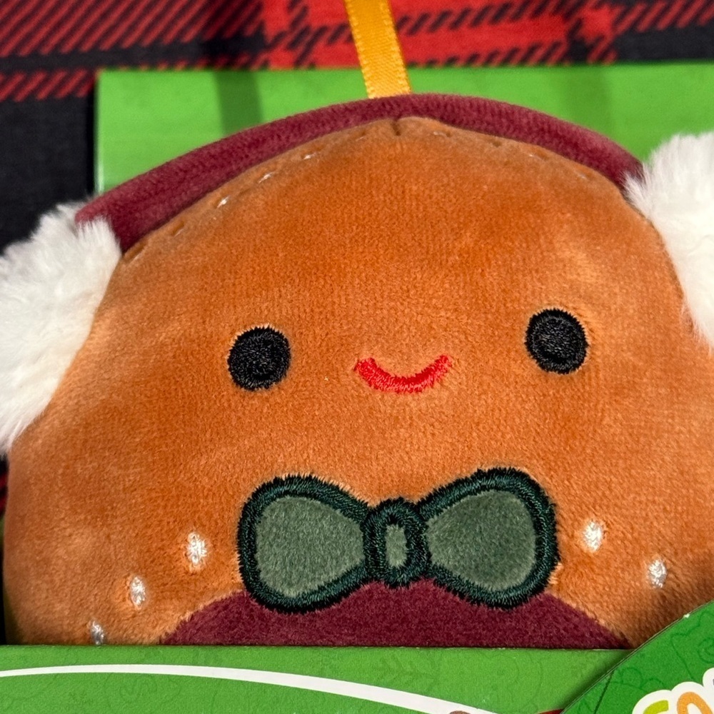 -Squishmallow Christmas Ornament Gingerbread man “Cash” BRAND NEW with Tag